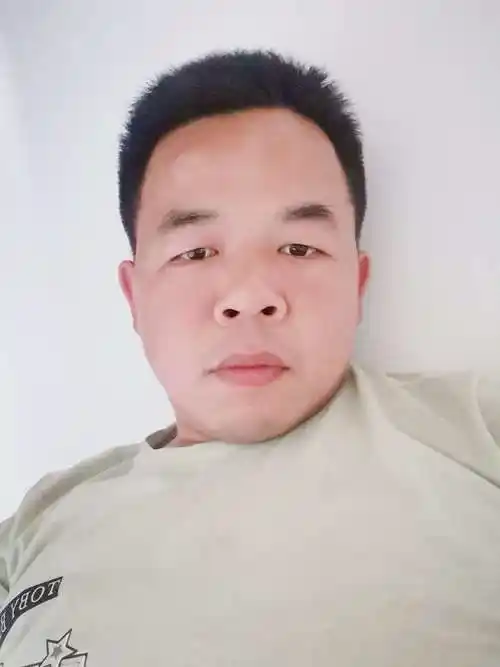 38岁离异男征婚照片(id:5894317)_湖北武汉征婚交友_我主良缘网