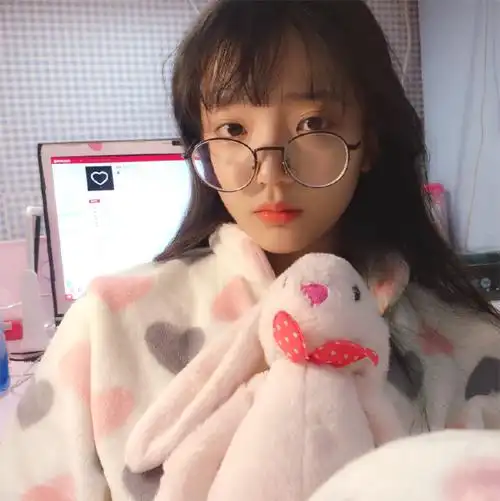 可爱 卖萌 个性 自拍 狗狗 猫猫 森系 背影杀手 侧面 黑白 情头 女生