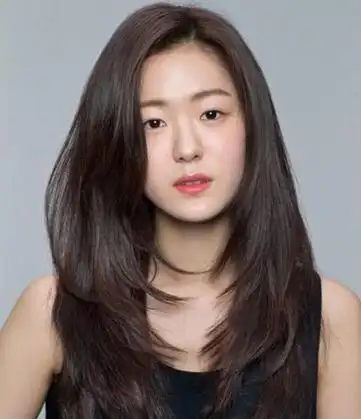 护发用品 >> 改善粗硬发质 适合粗硬发质的洗发水女生硬发质 梳头发会