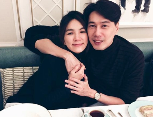 ella(陈嘉桦)和老公赖斯翔结婚4年,目前怀孕8个多月,全面停工在家安心