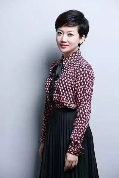 王端端央视主持人王端端个人资料简介照片