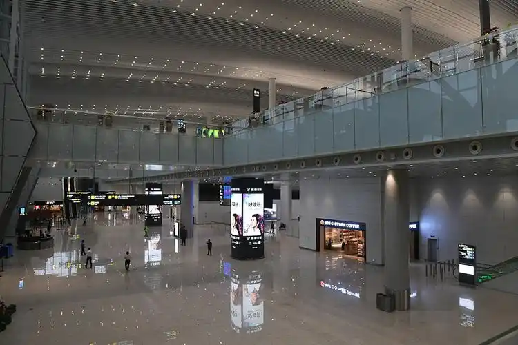 今日,白云机场t2航站楼正式投入使用