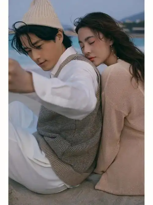 日系风海边婚纱照有点不一样的感觉哦