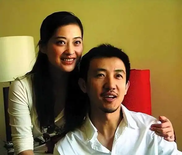 回顾梅婷拒绝名导演为前夫花400万二婚嫁摄影师幸福圆满