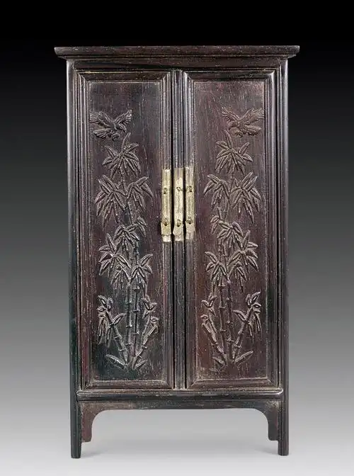 3719 民国 紫檀小面条柜