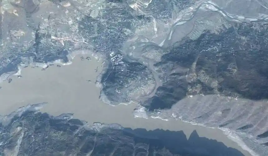 2000年时的白帝城2004年时的白帝城2016年时的白帝城