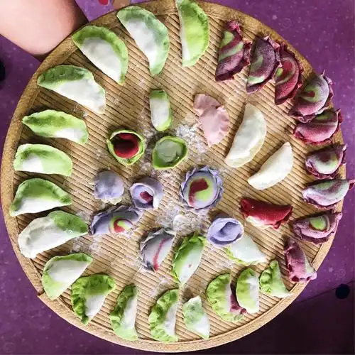 快来看这里我们的饺子各式各样,创意无穷哦