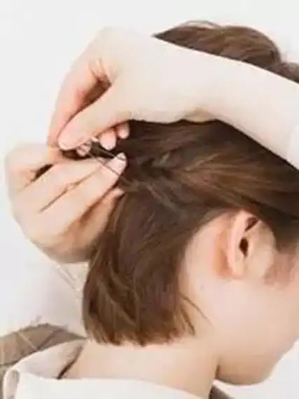 简单短发扎法教程 短发这样扎漂亮极了