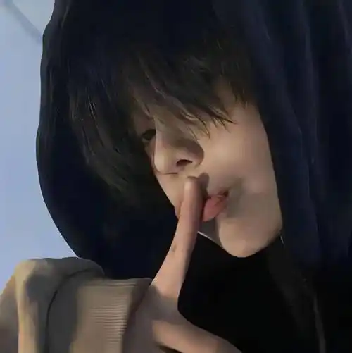 不明显情头/单人情头_love_itself_when