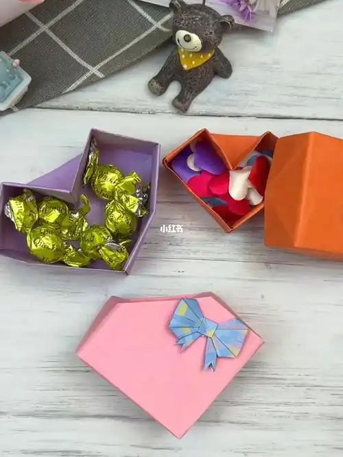 浪漫爱心盒子折纸教程