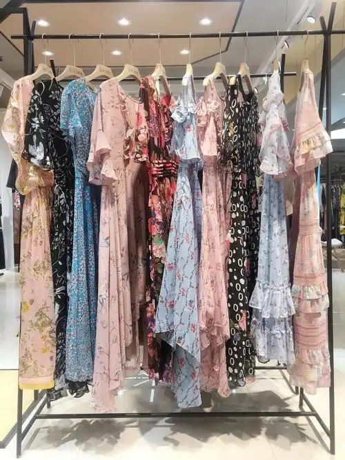 柏诗奈尔2020夏 女装品牌折扣尾货 马克华菲品牌折扣服装