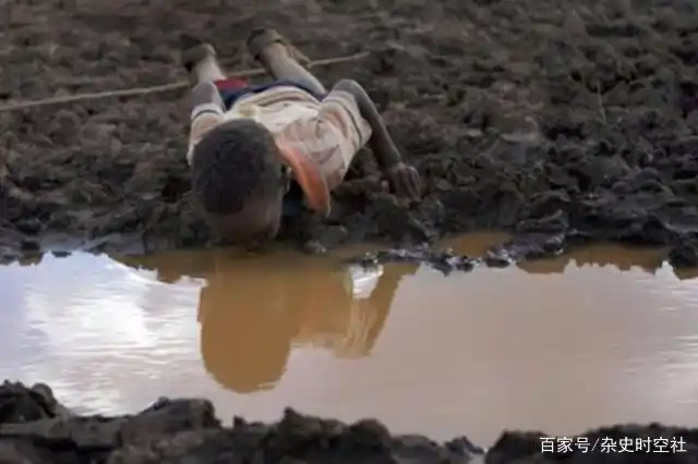 非洲人真的懒的连水井都不挖吗,挖一口井的难度在哪里?