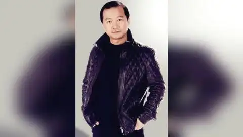 "谢广坤"扮演者唐鉴军青涩旧照曝光,原来他年轻时长这样!