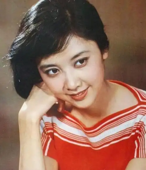 林芳兵:出道即巅峰,因太美遭陷害而选择隐退,如今的她怎么样了