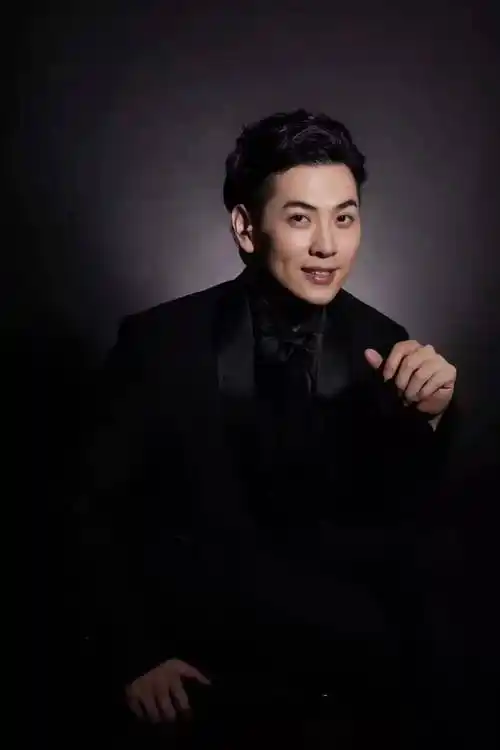 季季有精品中国声乐界首位高男高音歌唱家肖玛走进三明演绎中外经典