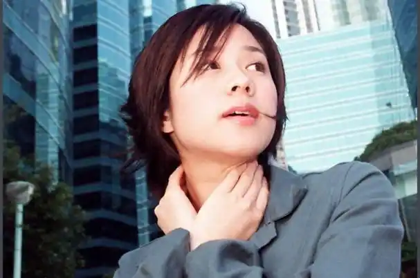 林嘉欣演绎女性优雅知性之美,让观众有惊艳的感觉!