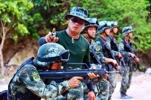 开火!武警第二机动总队某支队多课目实弹射击"硬核"亮相