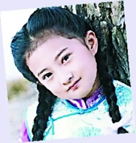 网友细数女星童年照感叹:萝莉和女神一念之间