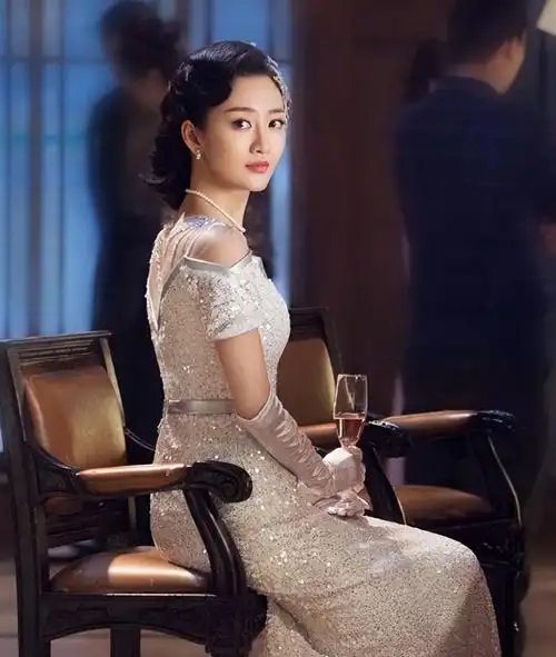 回顾王鸥回应夜光剧本从未插足情史简单还是女儿身