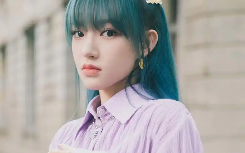 程潇唯美街拍图片桌面壁纸 - tt98图片网