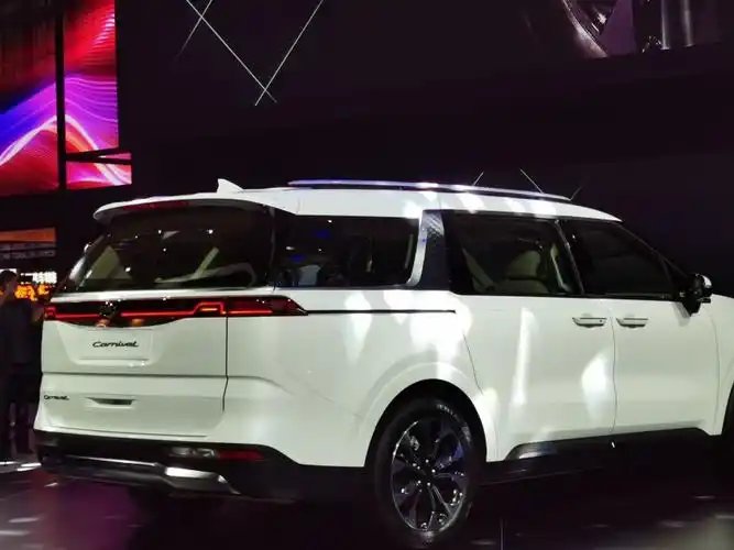 起亚第四代嘉华北京车展首发亮相2021年国产