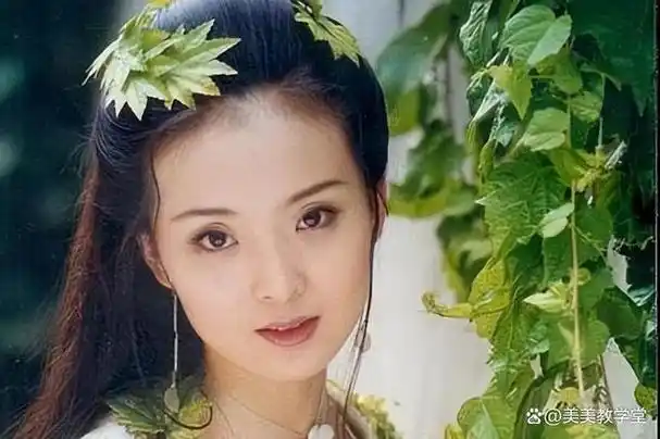 《武林外史》中,王艳扮演的白飞飞无疑是整部剧最抢眼的角色之一.