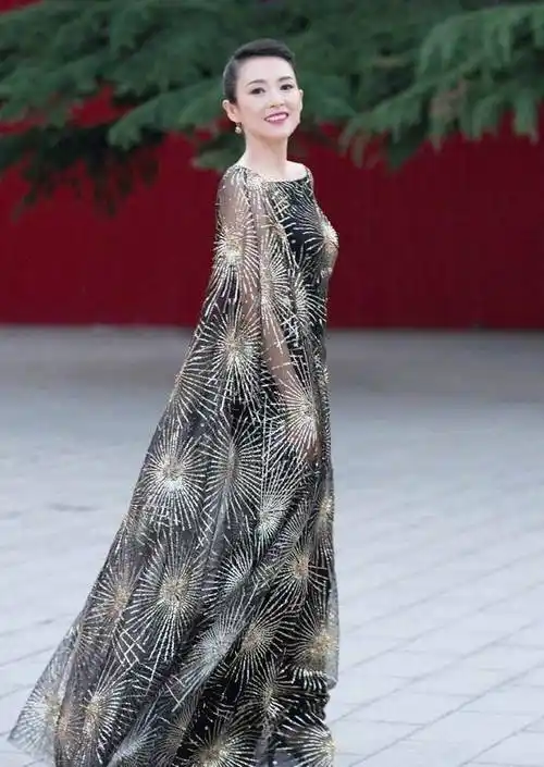 章子怡为了凹造型真拼!