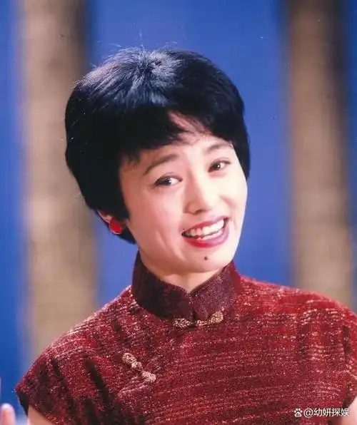 回顾12位歌唱家子女对比朱明瑛母子是校友韩红与母亲长得像