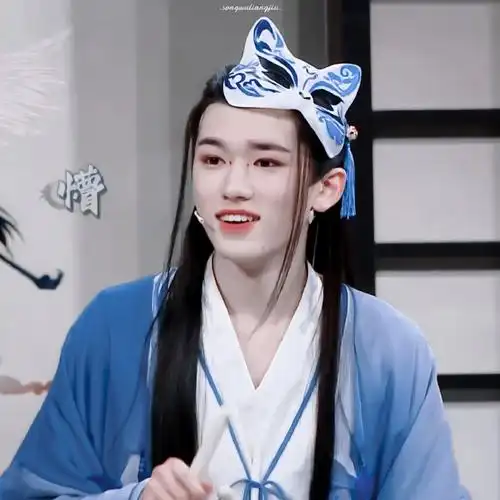 宋亚轩cos碧眼狐狸