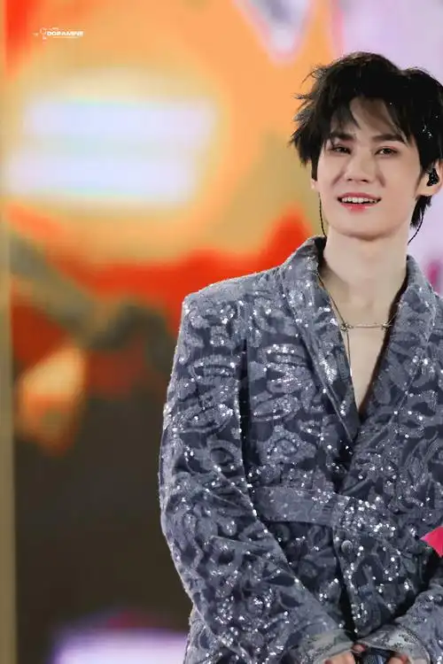 中国国际时装周##了不起的中国设计##中国服装设计师名人堂##张真源