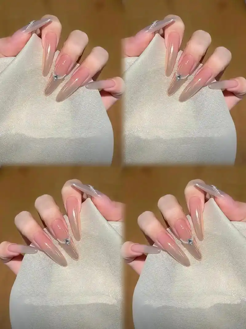 尖圆款美甲,太显手长了,显瘦,胖胖的肉肉手真的 - 抖音