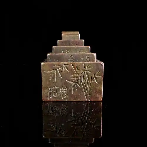 佚名红铜五叠古文印章一套