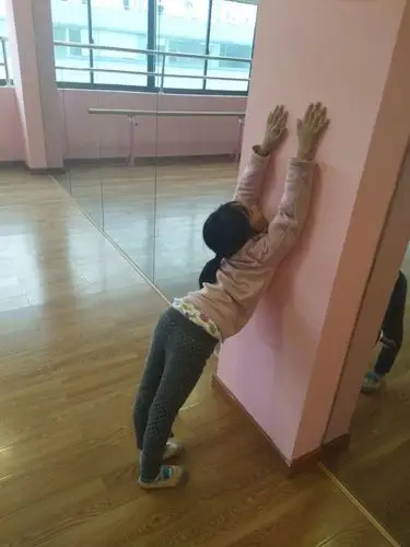 湖南成长教育茶叶市场校区舞蹈四级班