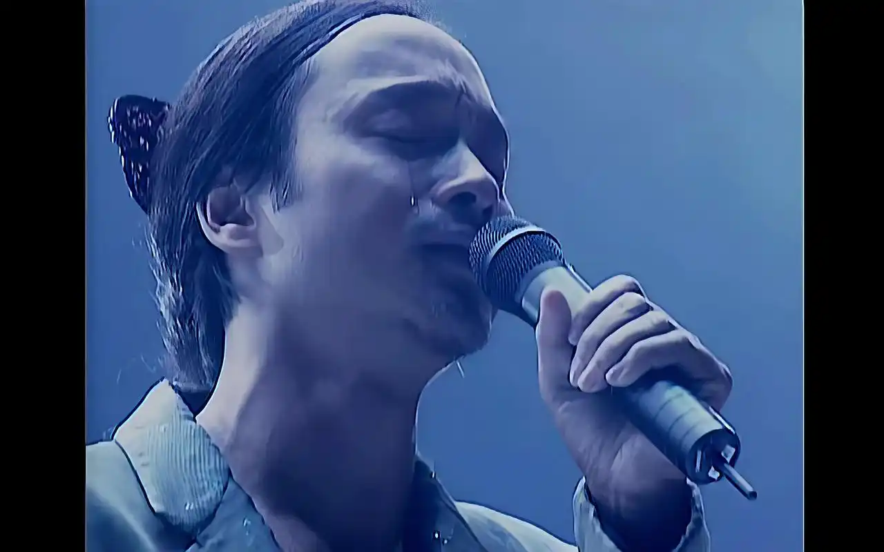 【张国荣】张国荣热情演唱会《共同渡过》ai修复