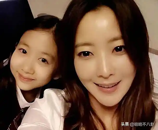 十几秒赚730万,因女儿长得太丑被拖累,如今46岁仍被打脸_金喜善_成为