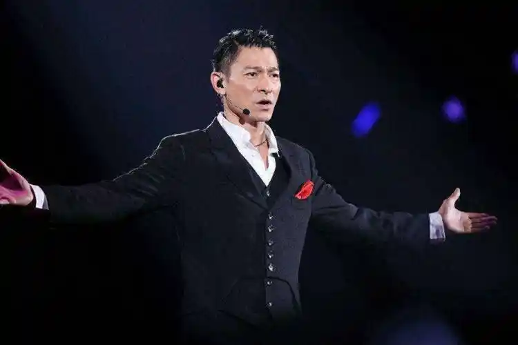 刘德华2024内地巡回演唱会官宣!