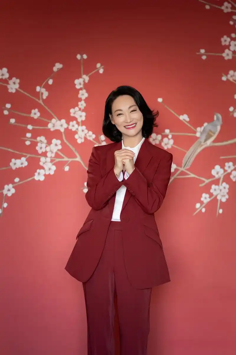 在此向奋斗在一