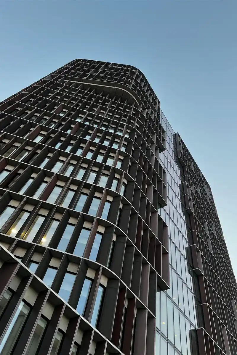 高层建筑外观照片