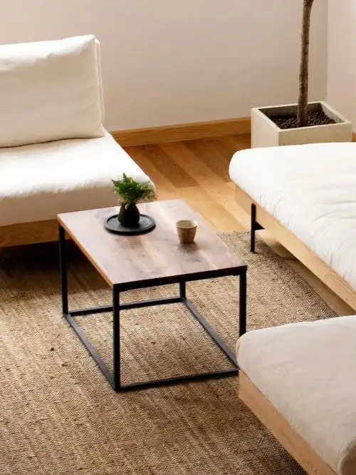 百搭的方形茶几适合各种风格空间