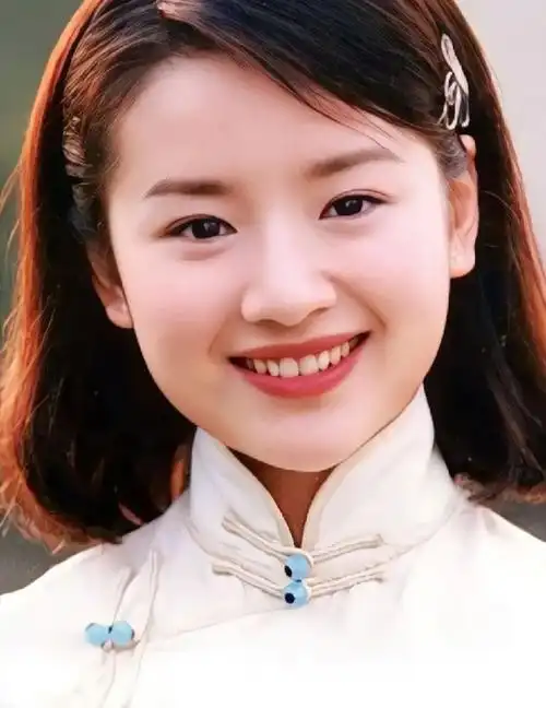 董洁当43岁的女演员直播翻红后