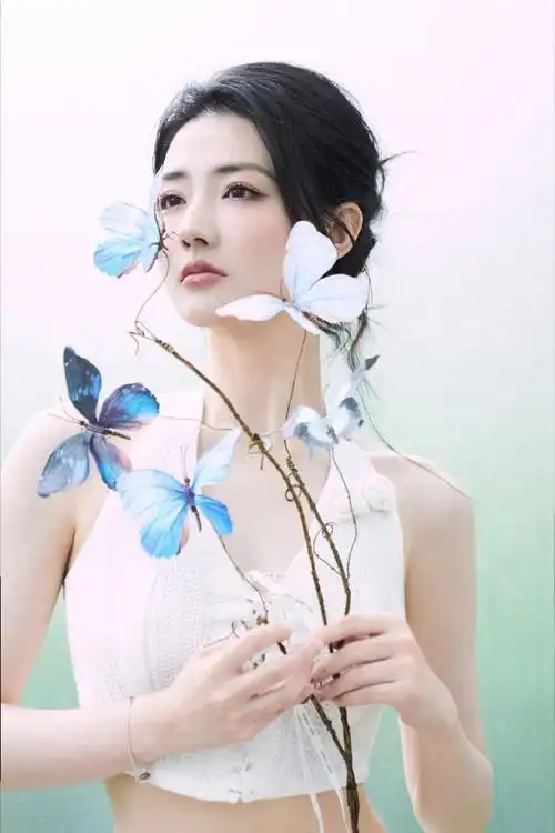 真的美,特别好.    2:徐璐.作为文咏珊好朋友,两个人都是大美女,nice.