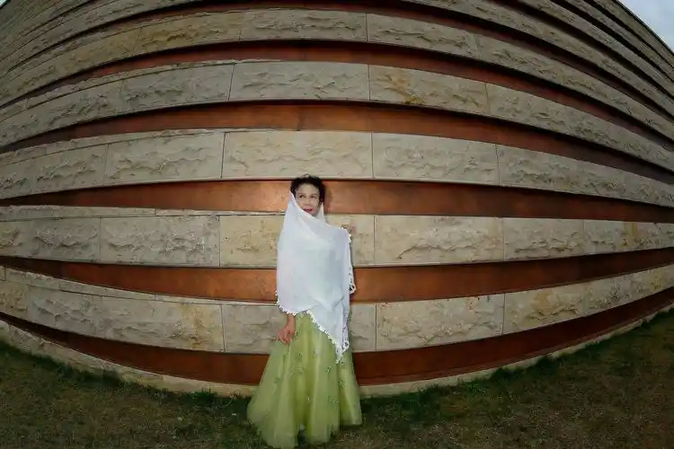 环境人像外拍--盘龙城遗址公园的美女们!-中关村在线摄影论坛