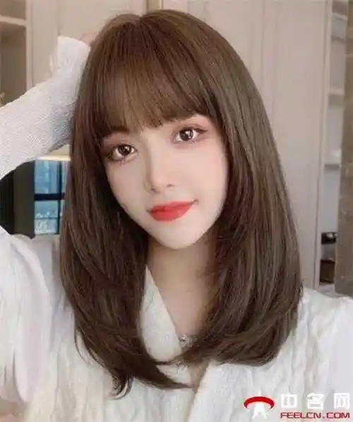 女中长发直发发型2021中长直发怎么剪好看