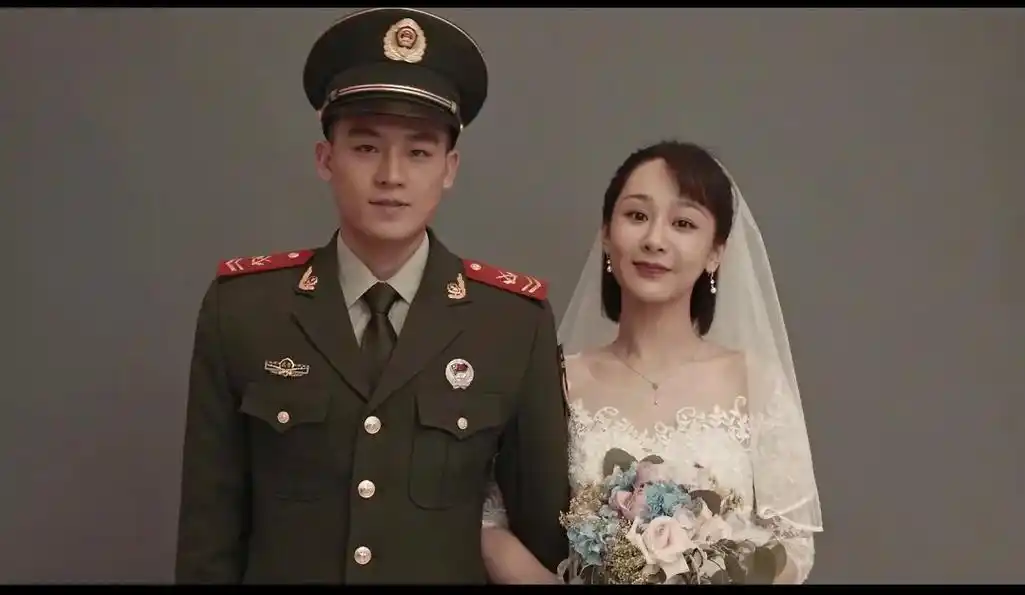 烈火英雄 #欧豪杨紫婚纱照 曾经幻想过的场景,很荣幸,自己 - 抖音