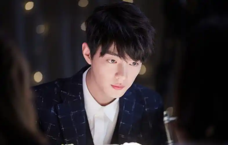 x玖少年团肖战帅气写真,高清图片-壁纸族