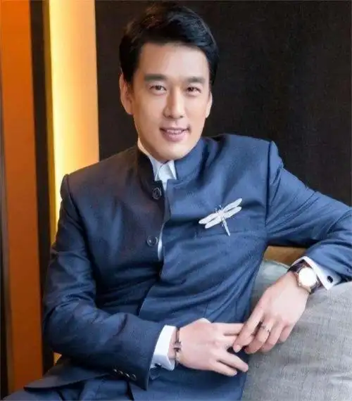 "霸道总裁"王耀庆和他老婆的奇妙相遇,电视剧都不敢这样写!