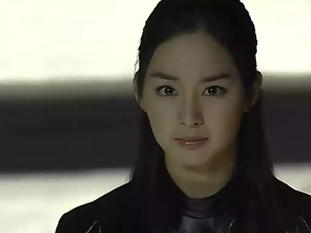 金泰熙在谍战动作电视剧《iris》中演技大爆发擦枪走火耍狠对这位