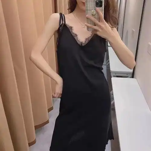 黑色性感吊带睡裙带胸垫高级感蕾丝睡衣深v性感薄款睡裙新款