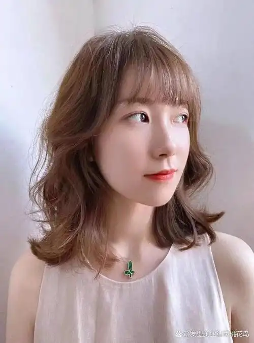 锁骨发烫,真的很好看