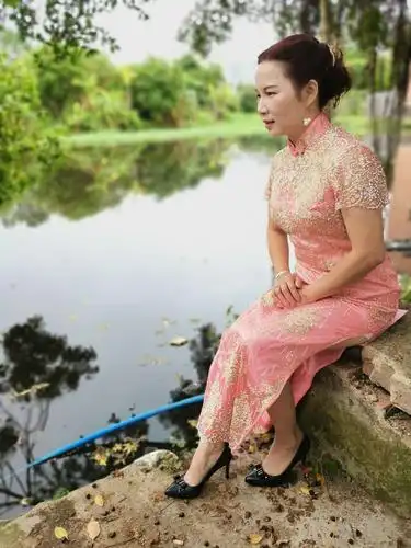 古城旗袍秀 - 美篇